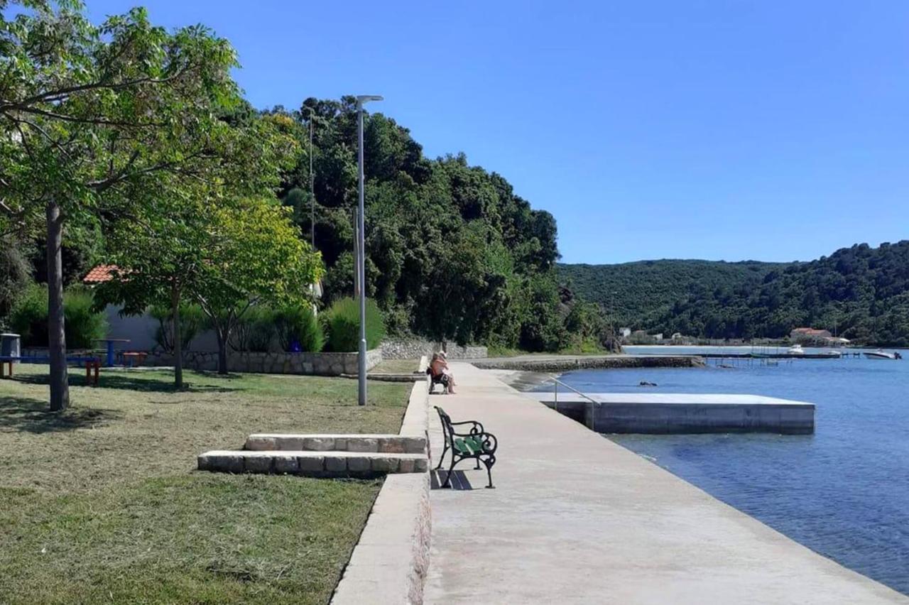 Apartments By The Sea Kampor, Rab - 4986 Bagian luar foto